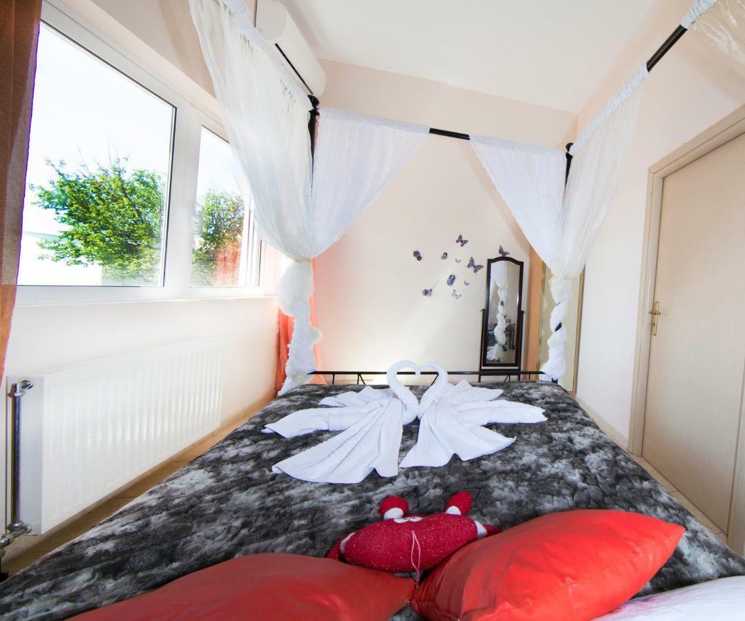 Hostal Kissamos Luxurious House Exterior foto